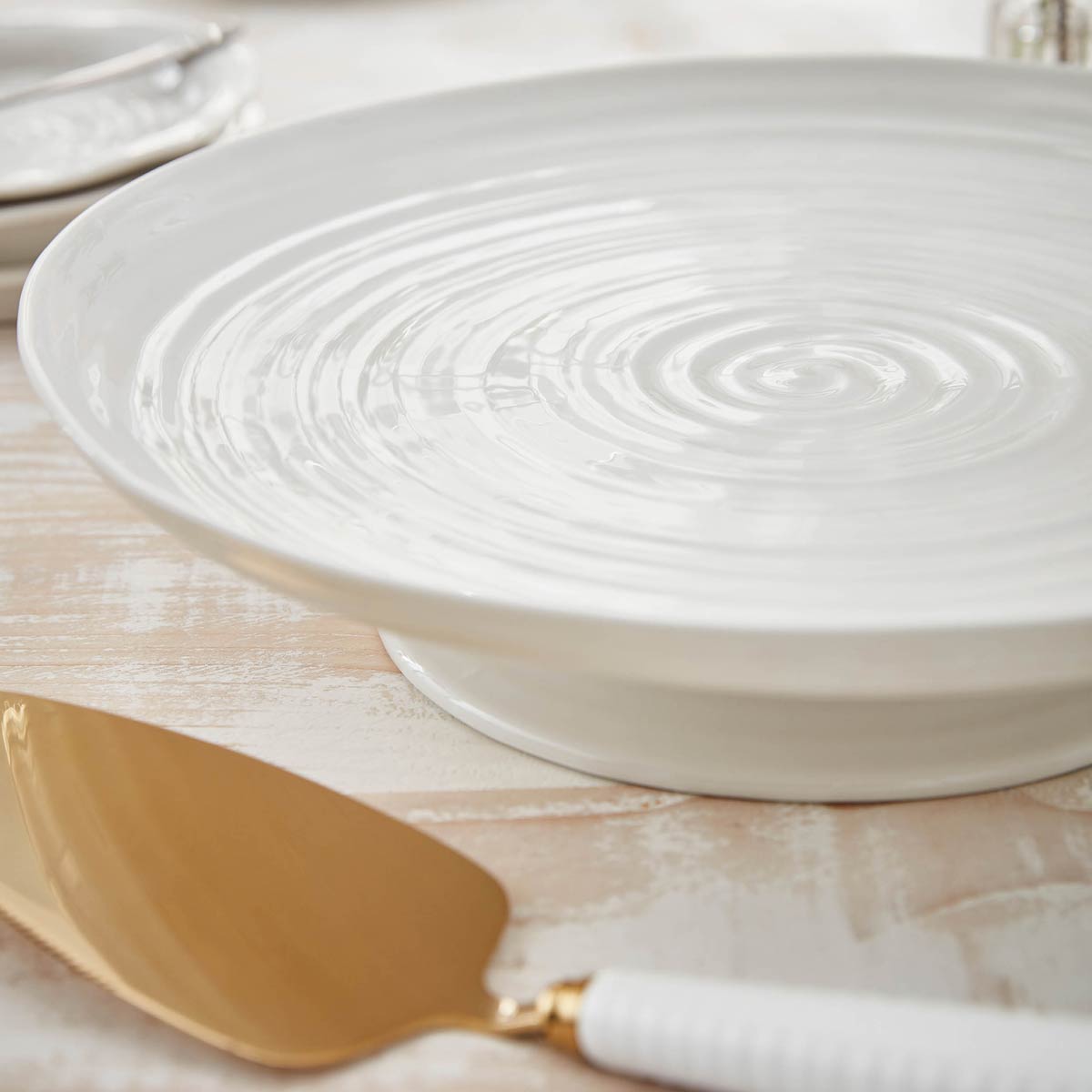 Sophie Conran for Portmeirion Footed Cake Plate 32cm x 6cm Single