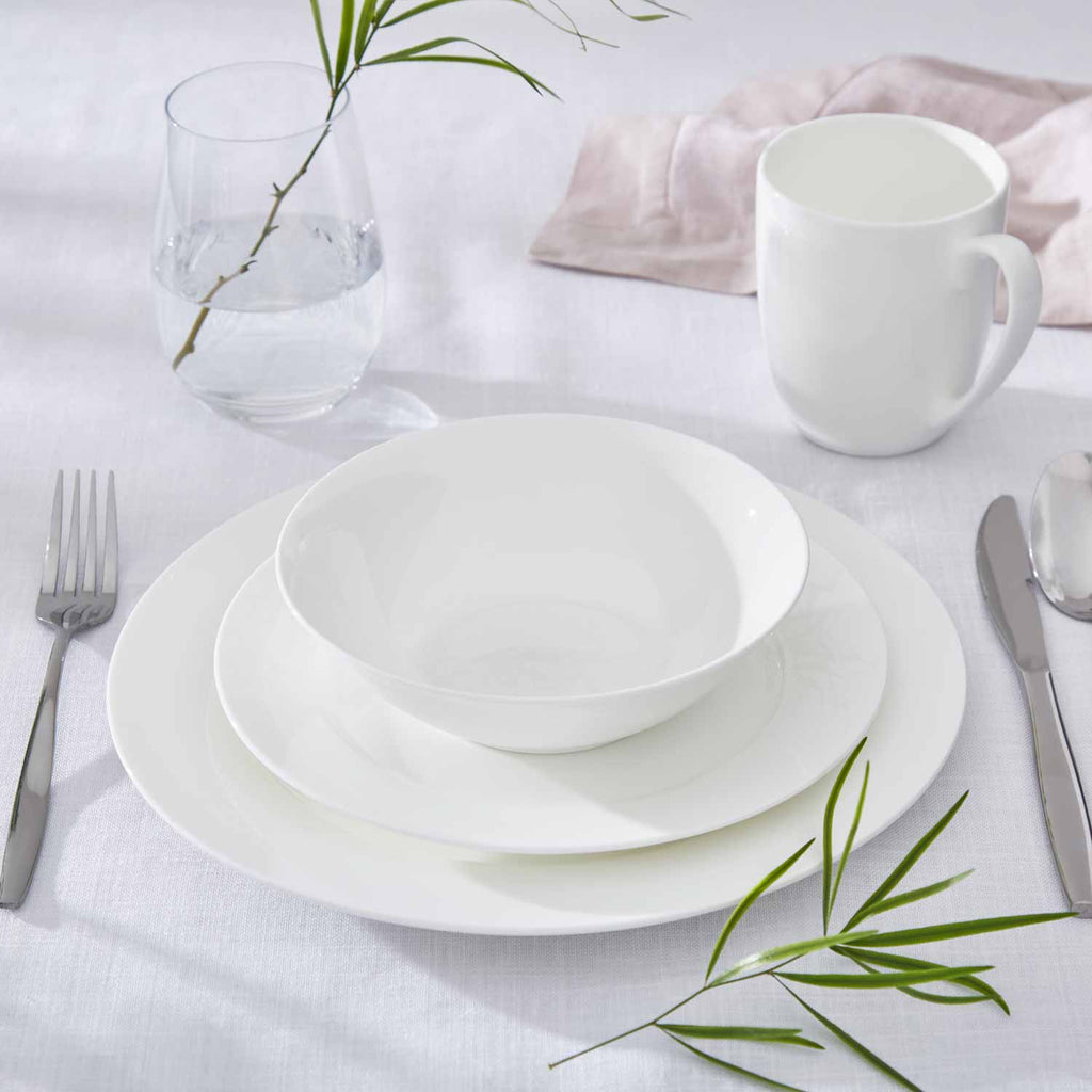 Royal Worcester Serendipity 16 Piece Set 4 x 27cm/10.5" Plate, 4 x 20cm/8" Plate, 4 x 16cm/6.25" Bowl, 4 x 0.35L/12fl.oz. Mug Boxed Set