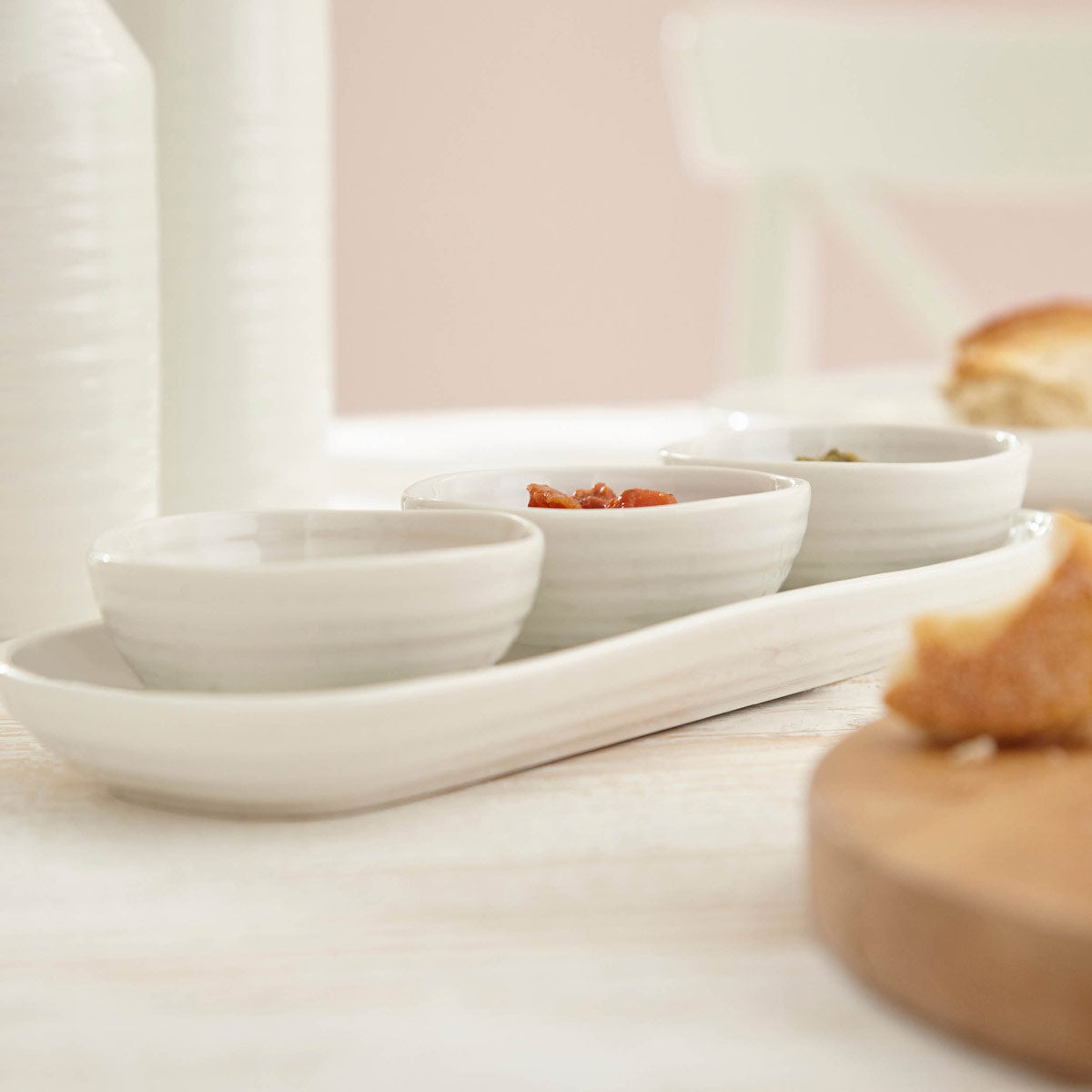 Sophie Conran for Portmeirion 3 Bowl & Tray Set Tray 27.5cm x 10cm
Bowl 8cm Boxed Set