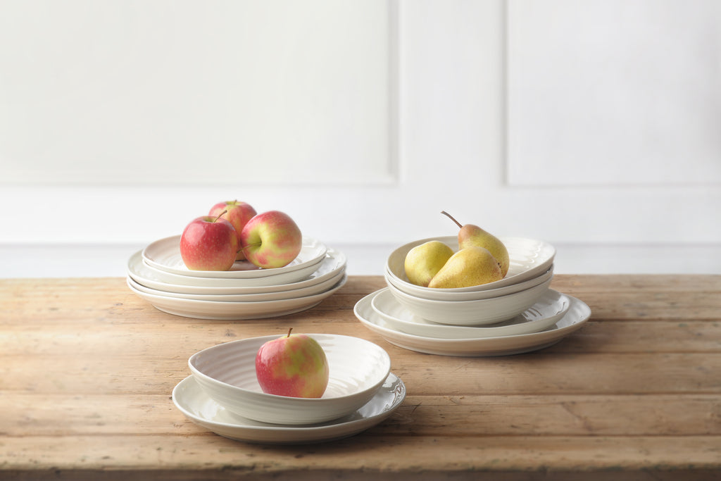 Sophie Conran for Portmeirion 12 Piece Coupe Set 4 x 27cm/10.5" Coupe Plate, 4 x 22cm/8.5" Coupe Plate, 4 x 20cm/8" Bowl Boxed Set