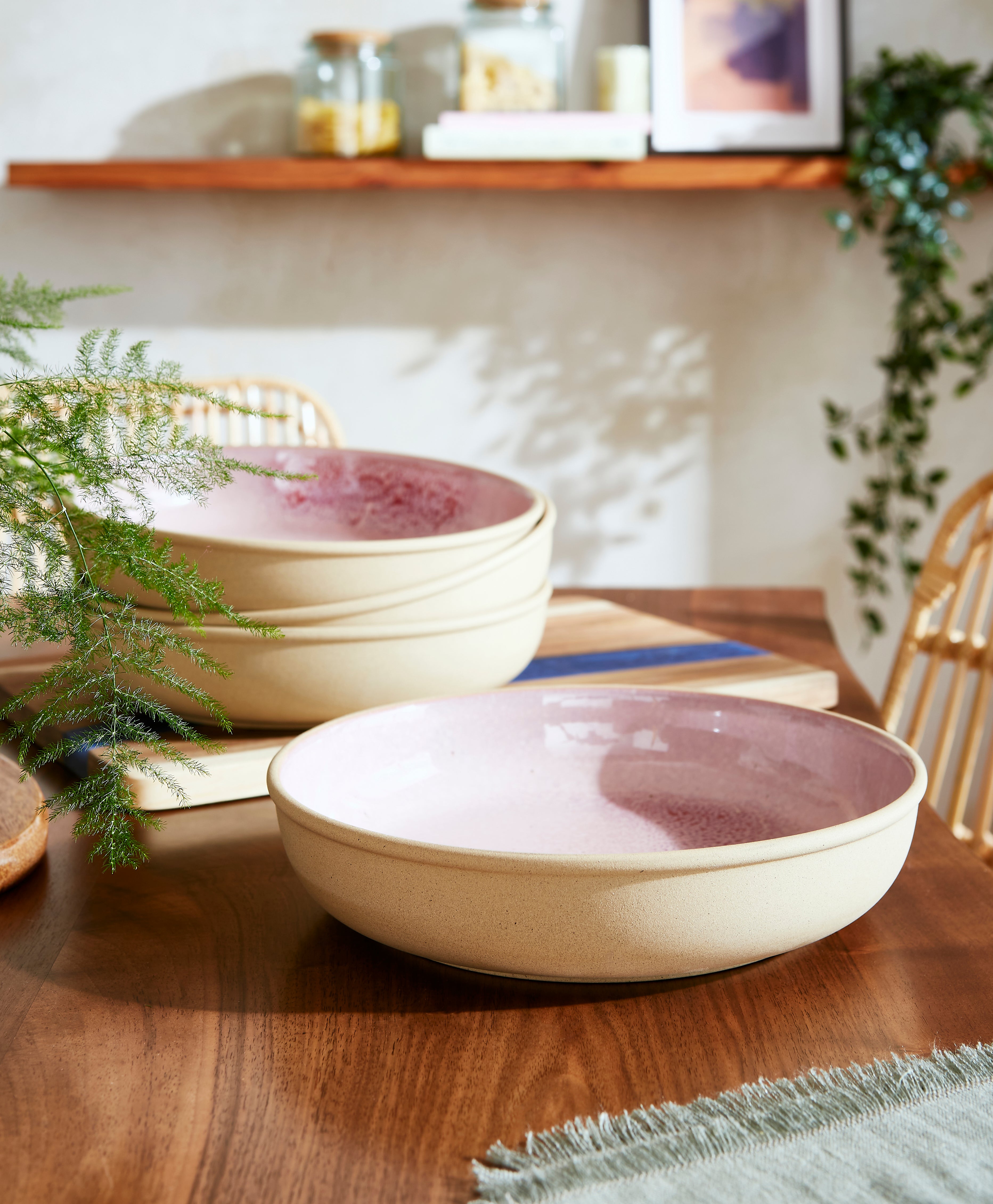 Minerals Low Bowl - Rose Quartz 22.2cm Set of 4