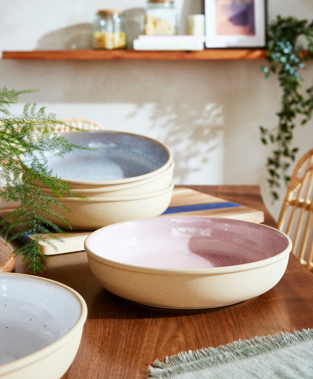 Minerals Low Bowl - Rose Quartz 22.2cm Set of 4