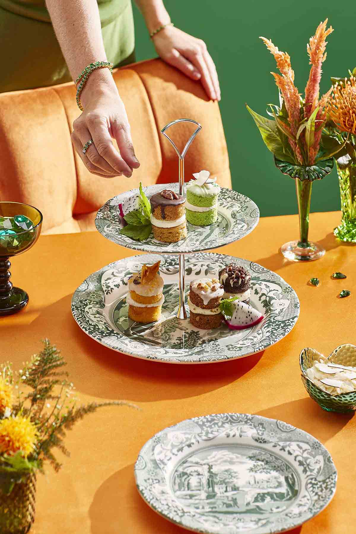 Spode Heritage Green Italian 2-Tier Cake Stand 27cm&19cm