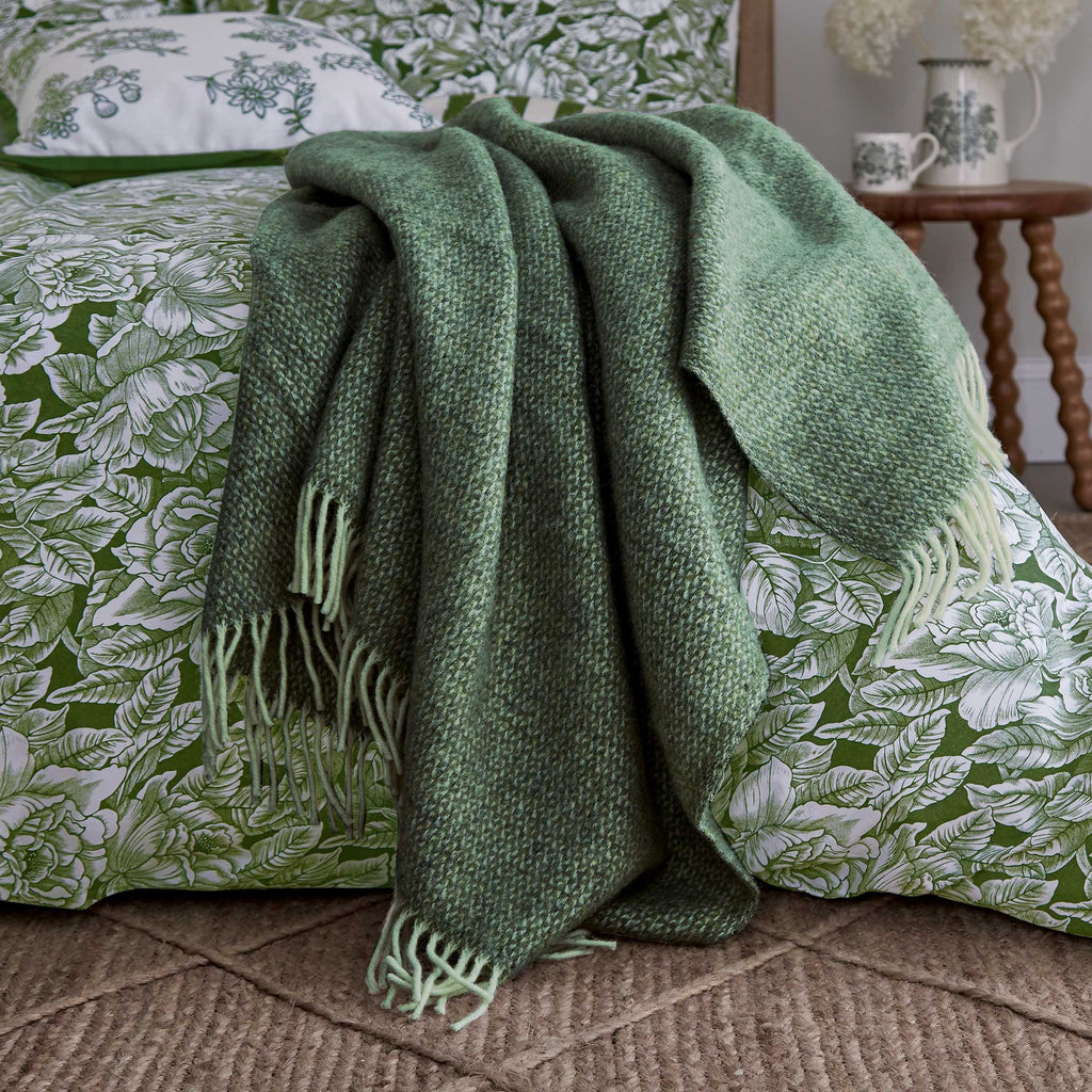 Burleigh x Bedeck of Belfast Burleigh Throw, Green