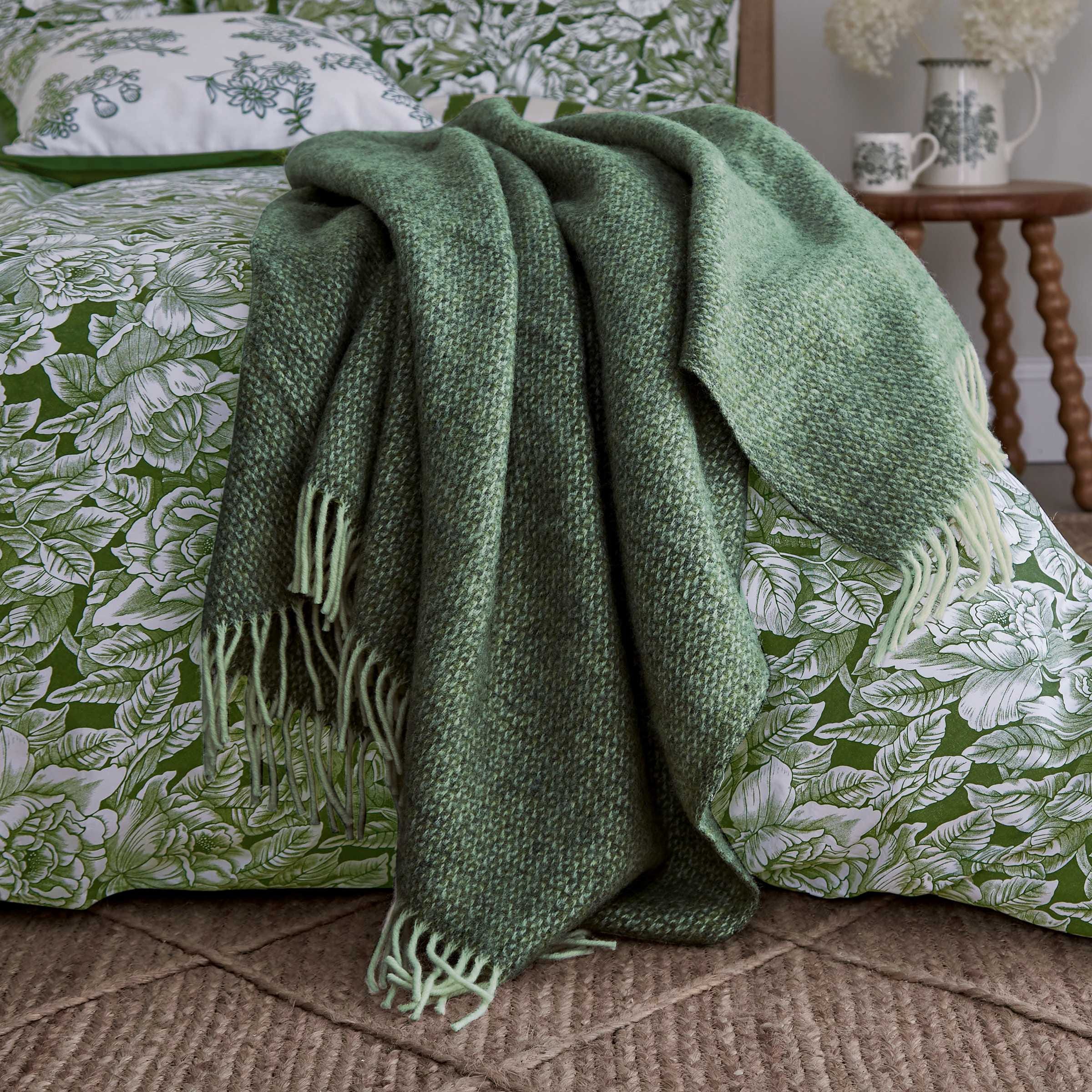 Burleigh x Bedeck of Belfast Burleigh Throw, Green